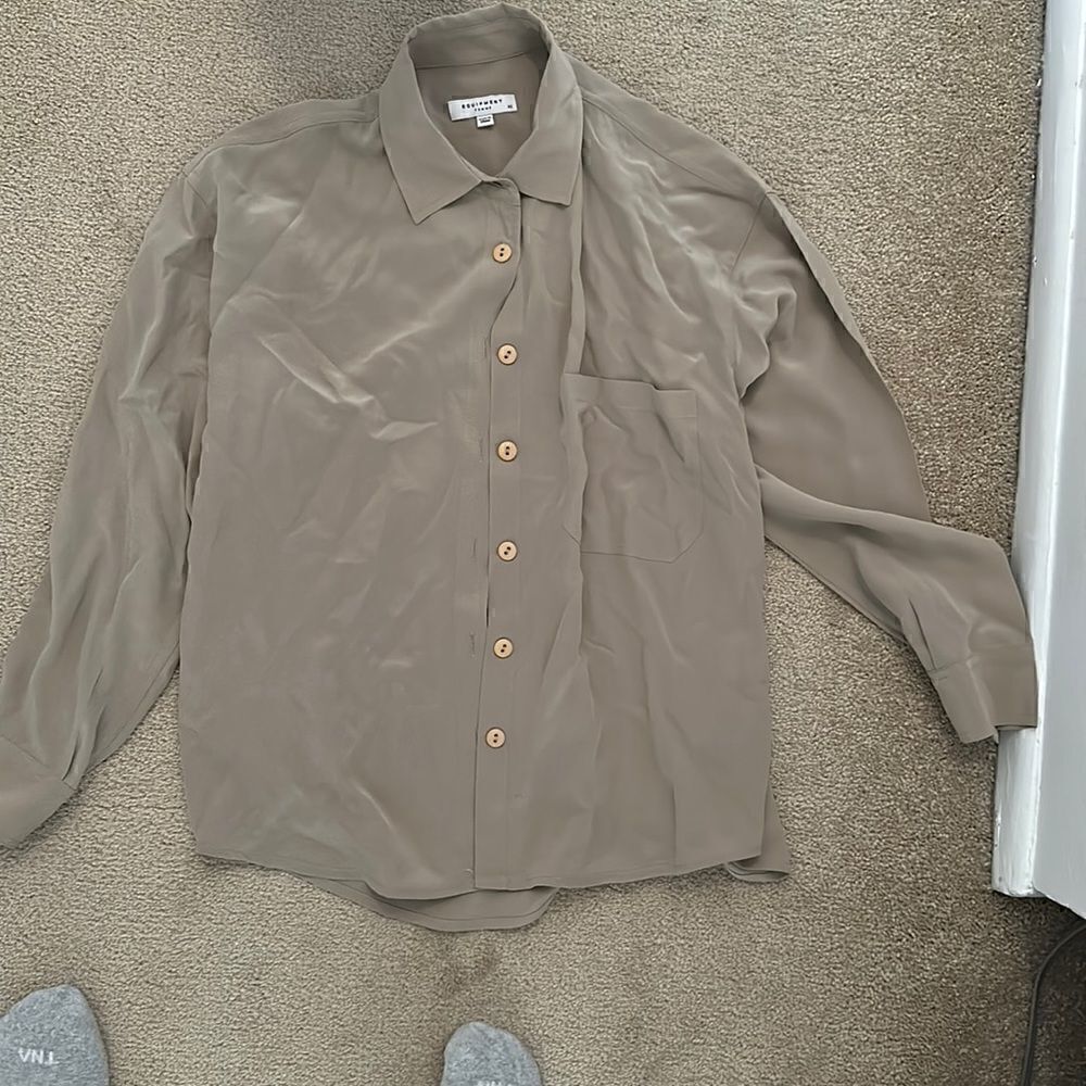 Equipment button down new never worn XS